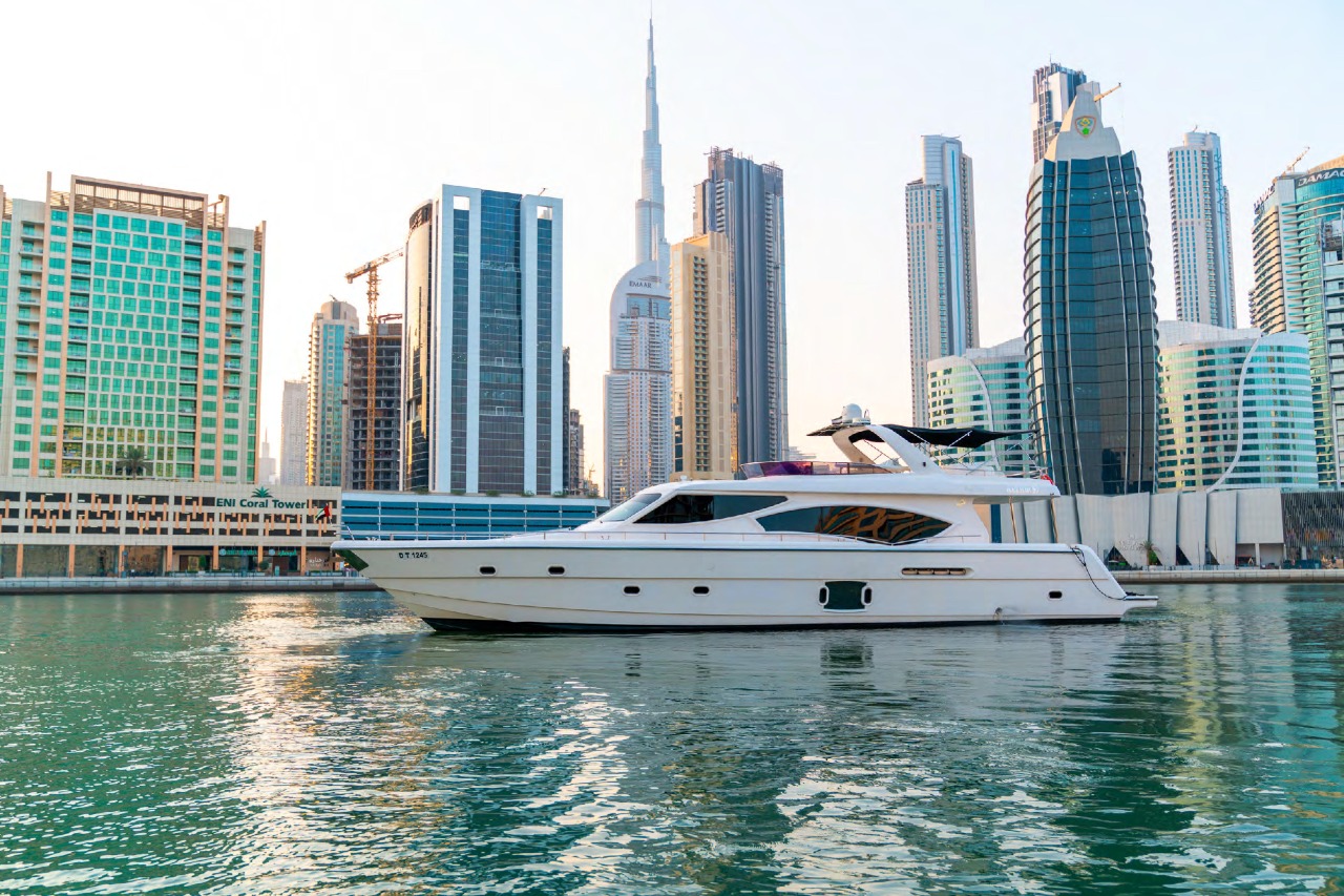 90 feet Luxury Yacht